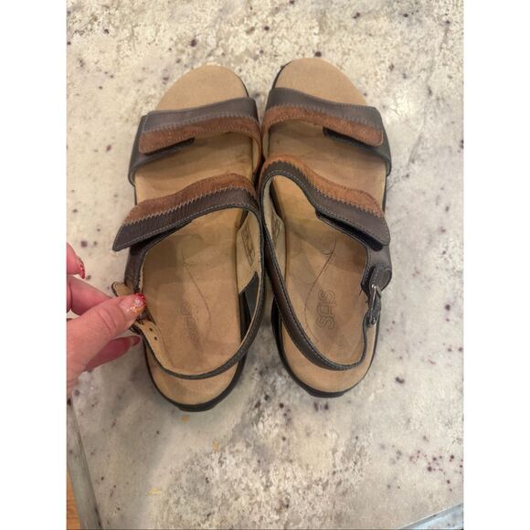 SAS Bronze & Silver Leather Sandals sz 10 - Picture 7 of 9
